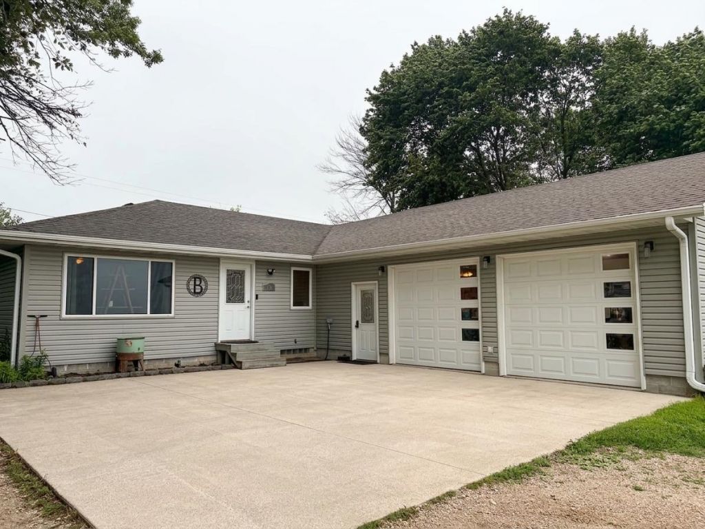 406 Highway Avenue Nw, Fostoria, IA 51340 Main Photo