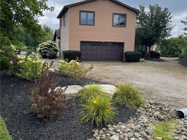 2549 Browning Point , Roaming Shores, OH 44084