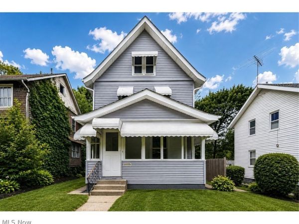 950 Haynes Street, Akron, OH 44307