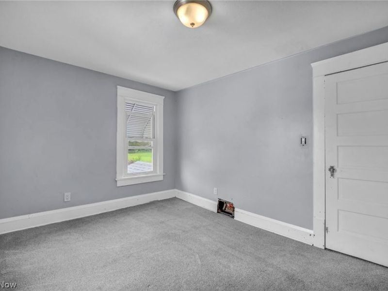950 Haynes Street, Akron, OH 44307 Photo 14