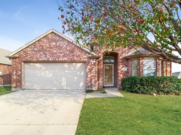 8749 Sagebrush Trail, Cross Roads, TX 76227
