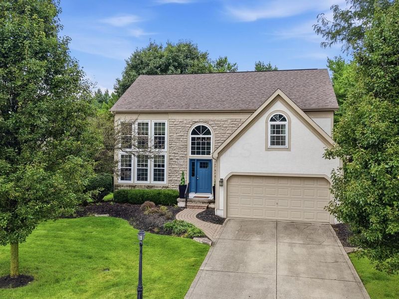 325 Paynes Depot Court, Powell, OH 43065 Photo 2