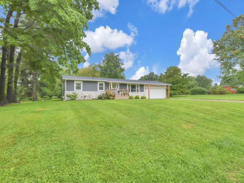 280 Rocky Fork Drive NE, Newark, OH 43055 Photo 2