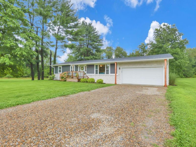 280 Rocky Fork Drive NE, Newark, OH 43055 Photo 3