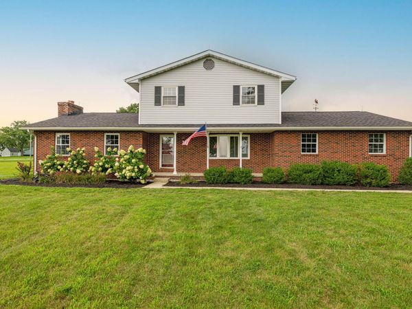 6200 Junk Road , Mount Sterling, OH 43143