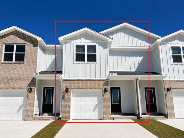 2430 Cliff Hollow Circle, Gulf Breeze, FL 32563