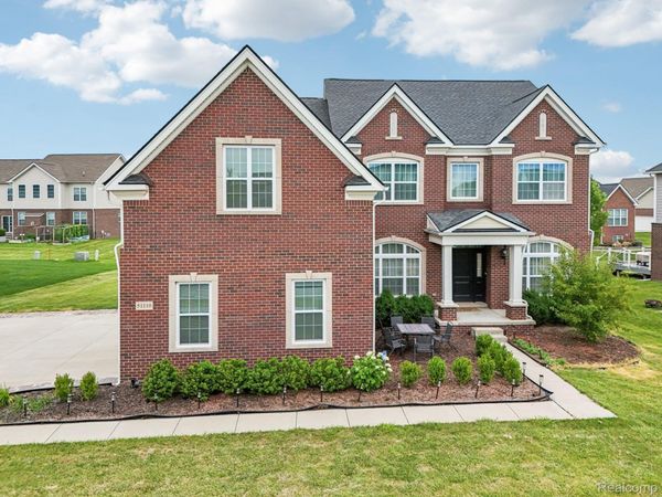 51110 Gulfstream Park Drive , Canton Township, Mi 48188