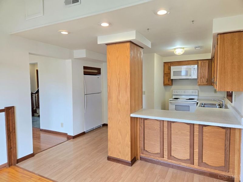 10070 St Rt 132, Pleasant Plain, OH 45162 Photo 16