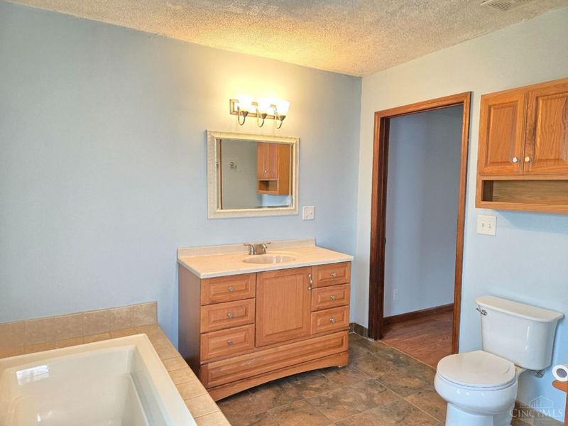 10070 St Rt 132, Pleasant Plain, OH 45162 Photo 24