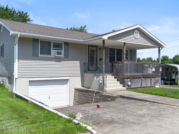 108 Center Street , Jessup, PA 18434
