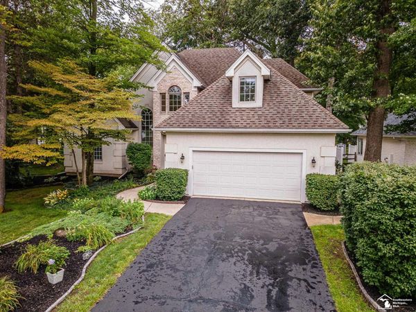 3530 Deepwood Drive, Lambertville, MI 48144