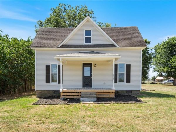 1112 E Harvard Street , Siloam Springs, AR 72761