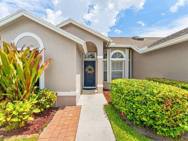 12842 Meadowbend Drive, Wellington, FL 33414