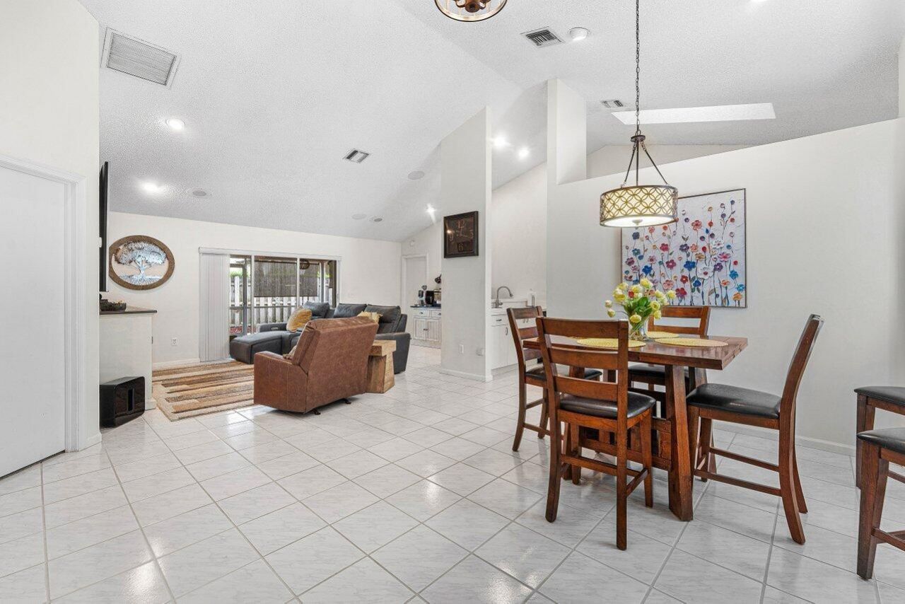 12842 Meadowbend Drive, Wellington, FL 33414 Photo