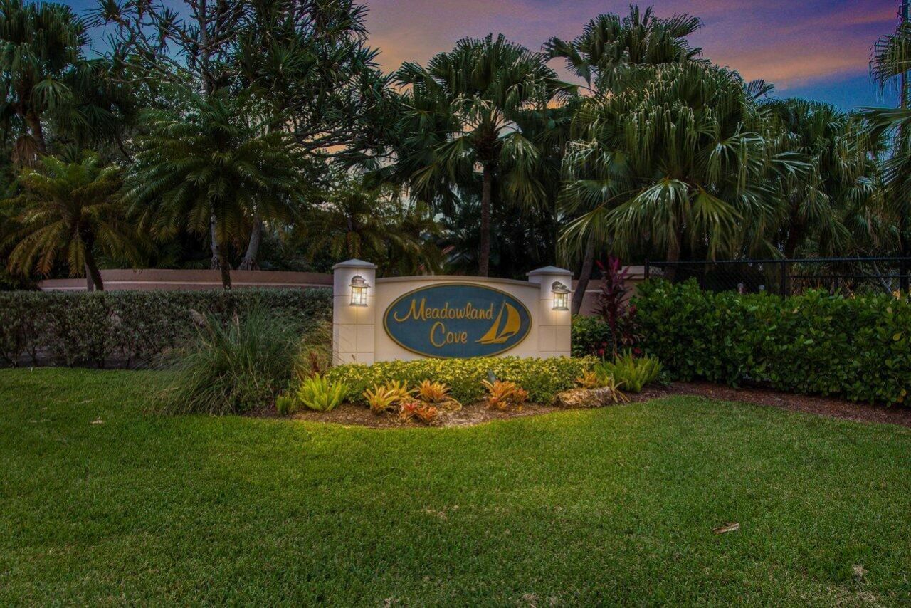 12842 Meadowbend Drive, Wellington, FL 33414 Photo