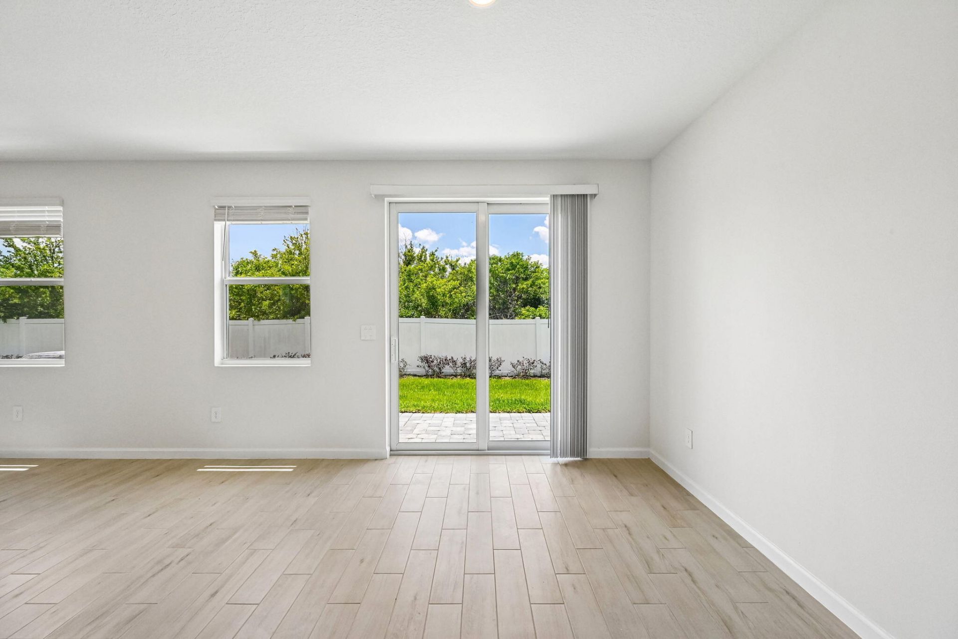 643 Salisbury Circle, Fort Pierce, FL 34982 Photo