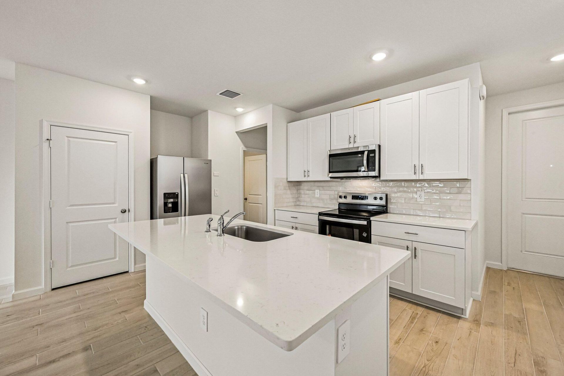 643 Salisbury Circle, Fort Pierce, FL 34982 Photo