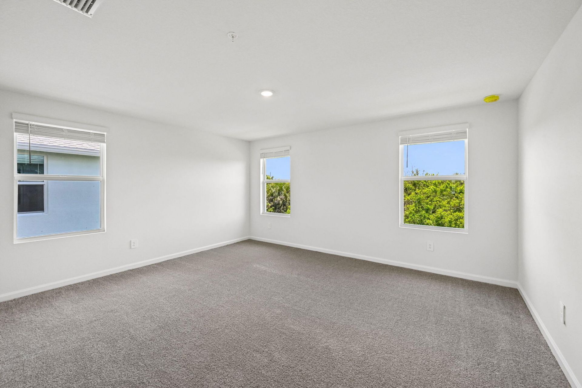 643 Salisbury Circle, Fort Pierce, FL 34982 Photo