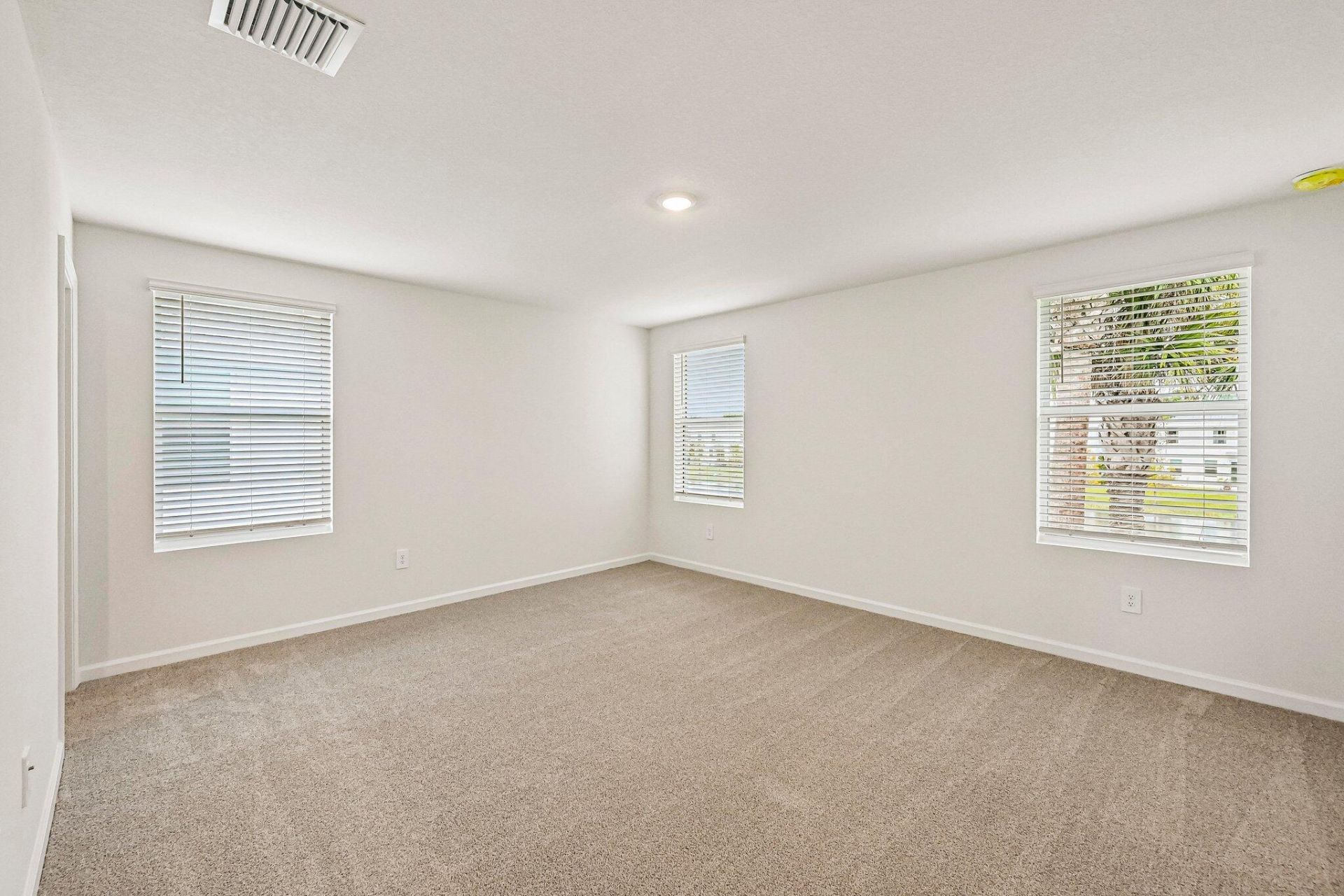 643 Salisbury Circle, Fort Pierce, FL 34982 Photo