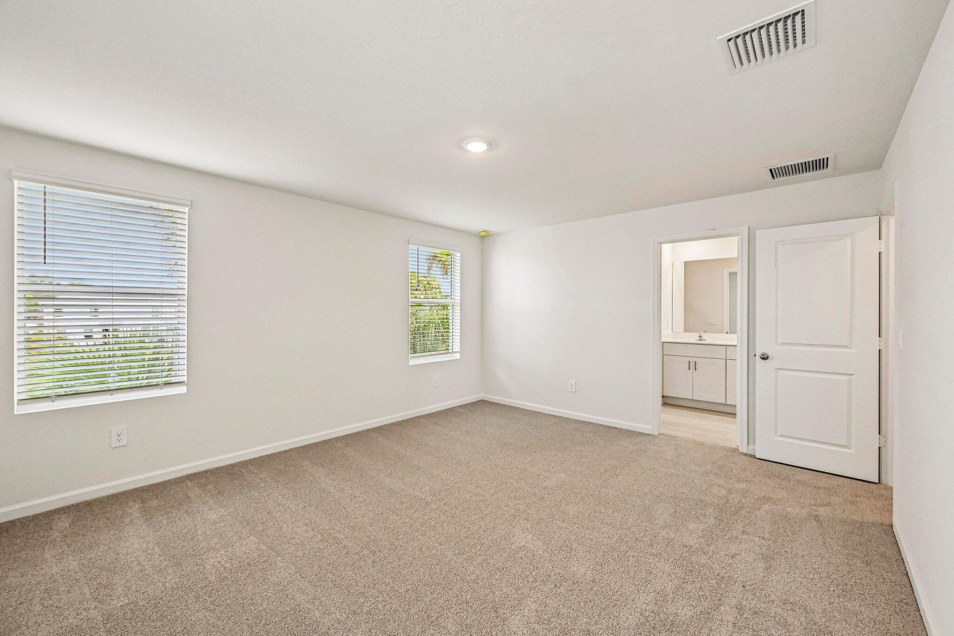 643 Salisbury Circle, Fort Pierce, FL 34982 Photo