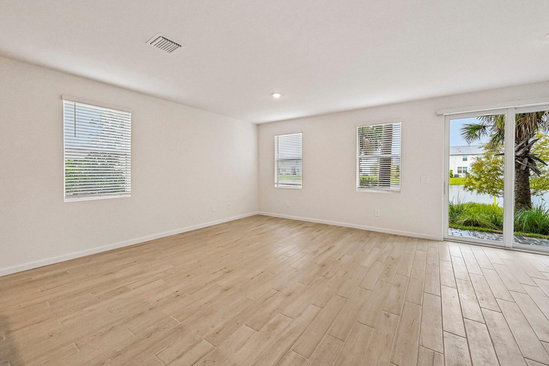 643 Salisbury Circle, Fort Pierce, FL 34982 Photo