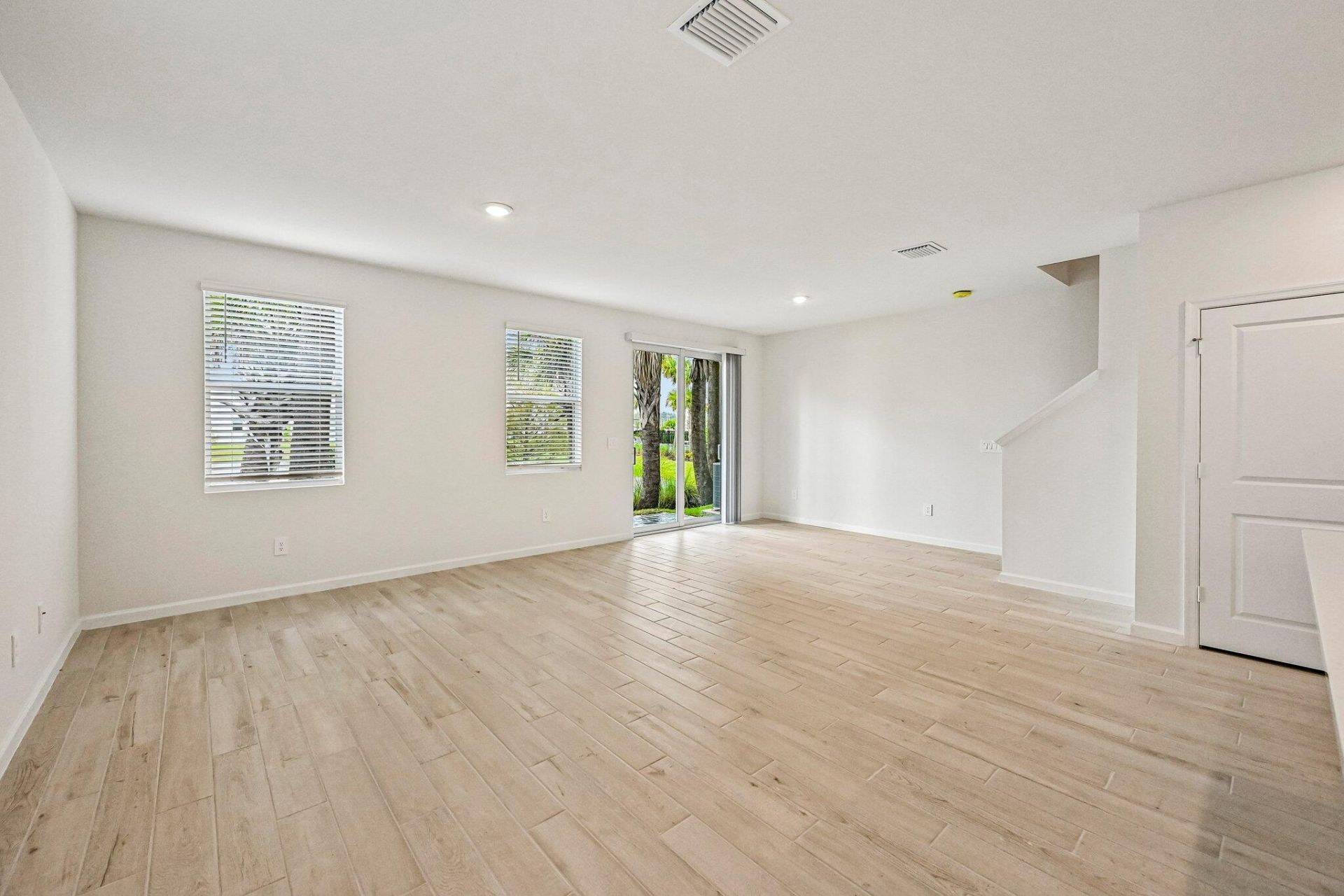 643 Salisbury Circle, Fort Pierce, FL 34982 Photo