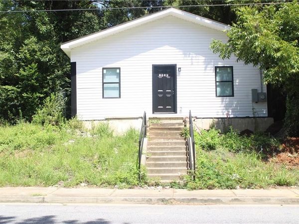 3937 Log Cabin Drive , Macon, GA 31201