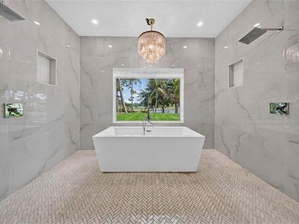 1225 Fruitland AVE, MARCO ISLAND, FL 34145