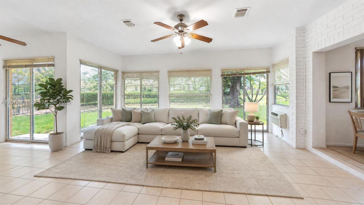 5700 White Hickory Cir , Tamarac, FL 33319 Photo
