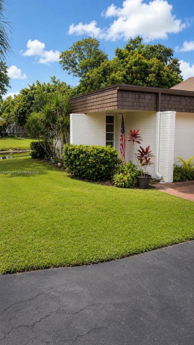 5700 White Hickory Cir , Tamarac, FL 33319 Photo