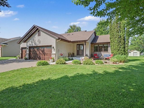 207 10th Avenue NW, Lonsdale, MN 55046