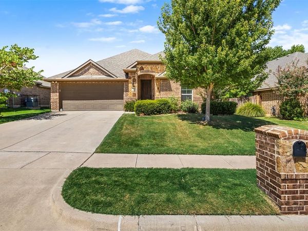 913 Abbey Lane, Midlothian, TX 76065