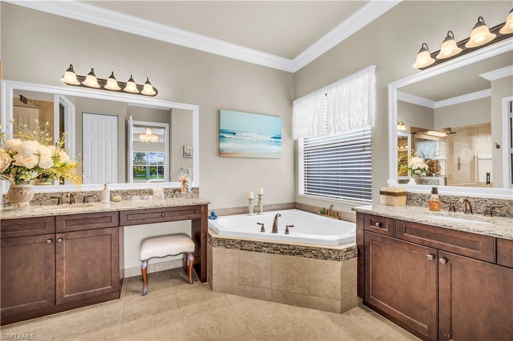 4193 Amelia Way, Naples, FL 34119 Photo