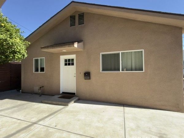 1718 Rodney Drive, Hollywood, CA 90027