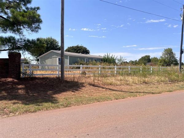 1107 Meadow View Lane, Blanchard, OK 73010