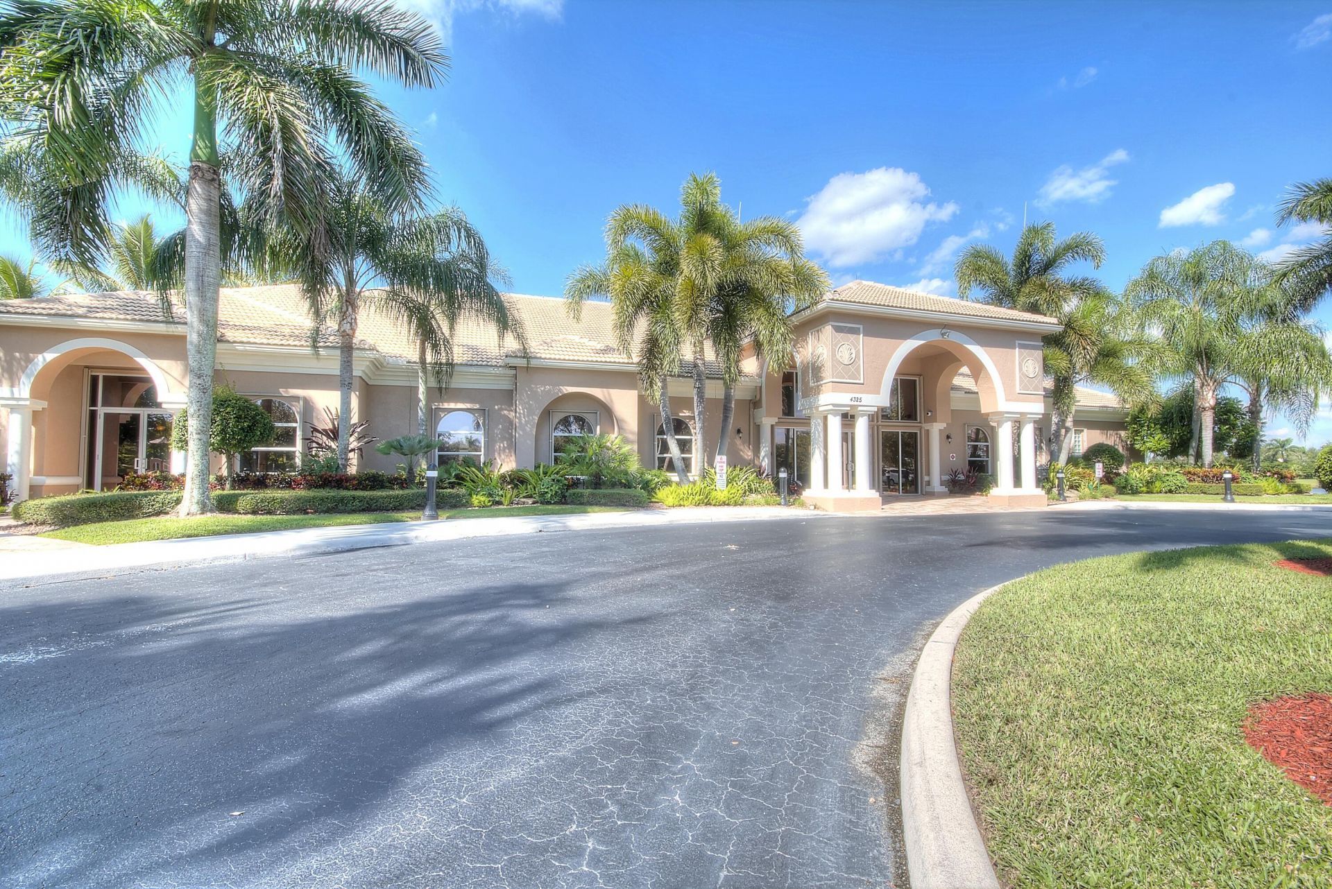4050 Bluff Harbor Way, Wellington, FL 33449 Photo