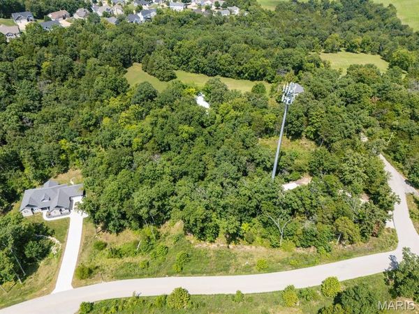 105 Long Oaks Drive, Imperial, MO 63052