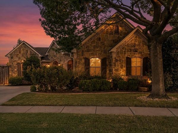 613 Sophie Lane, Colleyville, TX 76034