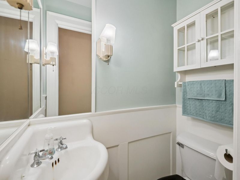 393 Mimring Road, Columbus, OH 43202 Photo 19