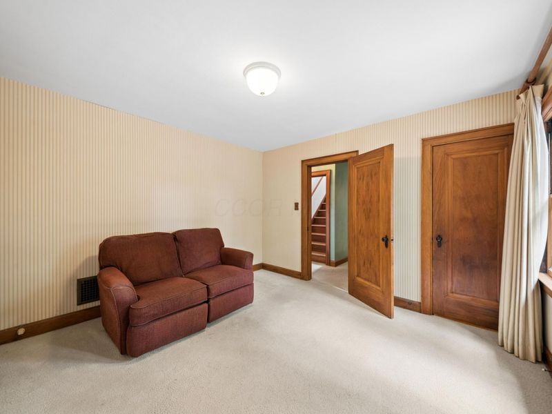 393 Mimring Road, Columbus, OH 43202 Photo 32