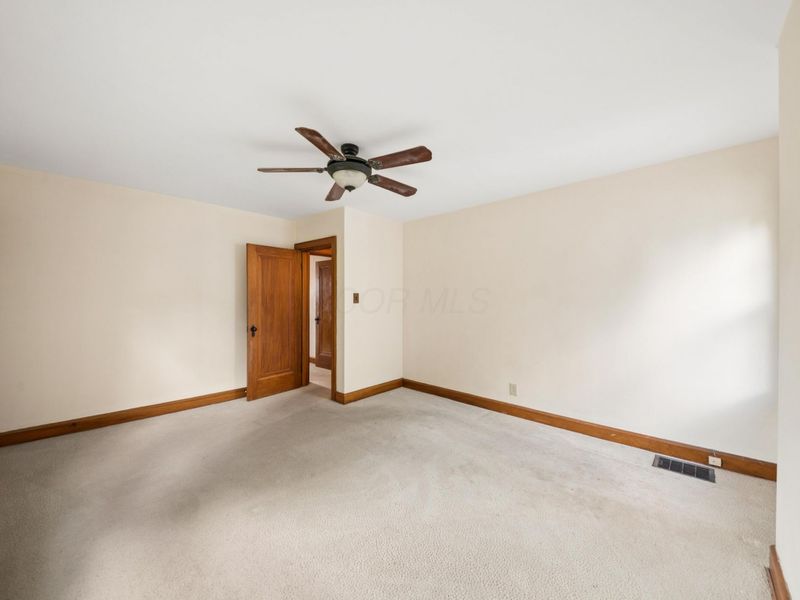 393 Mimring Road, Columbus, OH 43202 Photo 40
