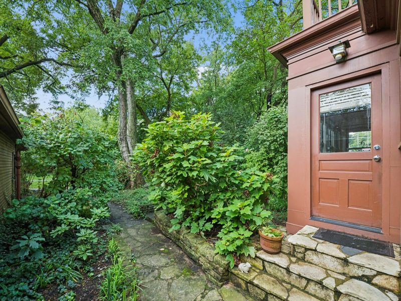 393 Mimring Road, Columbus, OH 43202 Photo 6