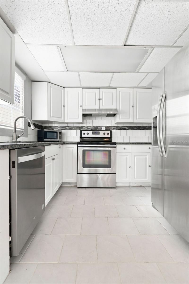 1003 Patterson Drive, Sarasota, FL 34234 Photo