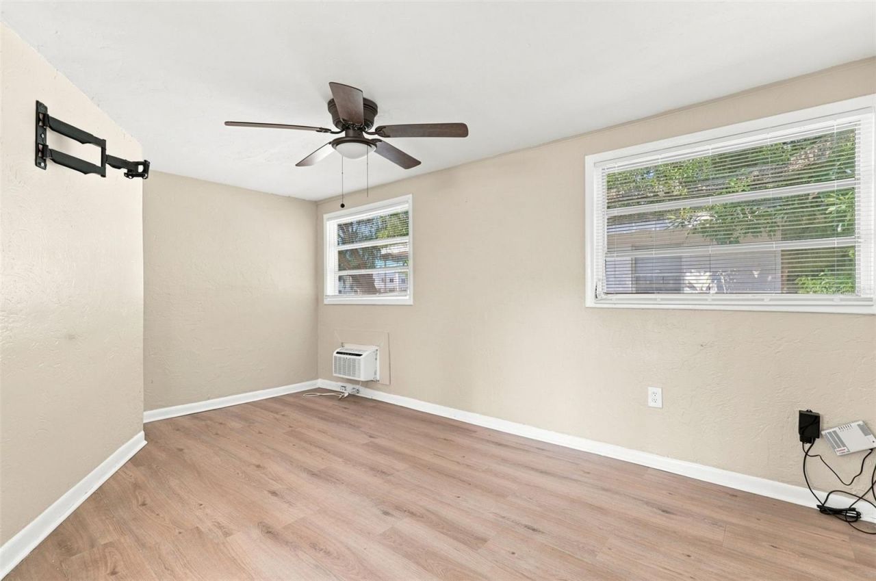 1003 Patterson Drive, Sarasota, FL 34234 Photo