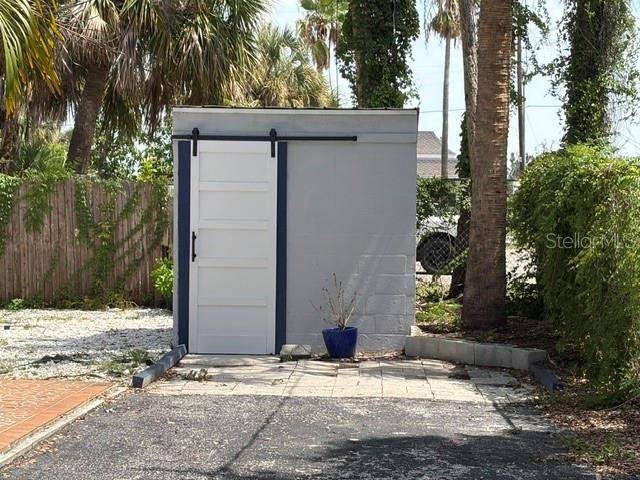 1003 Patterson Drive, Sarasota, FL 34234 Photo