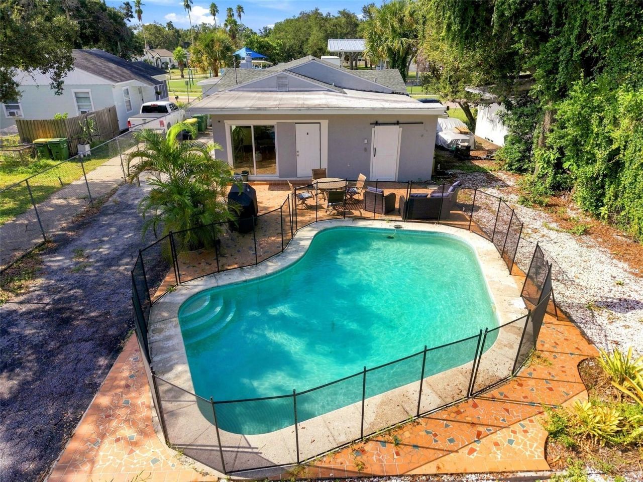 1003 Patterson Drive, Sarasota, FL 34234 Photo