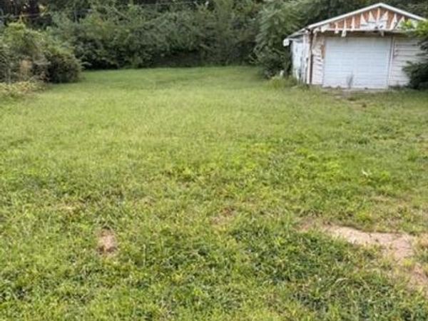 3634 Kensington Avenue, Kansas City, MO 64128