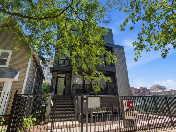 5039 N Winthrop Avenue , Unit 2F, Chicago, IL 60640