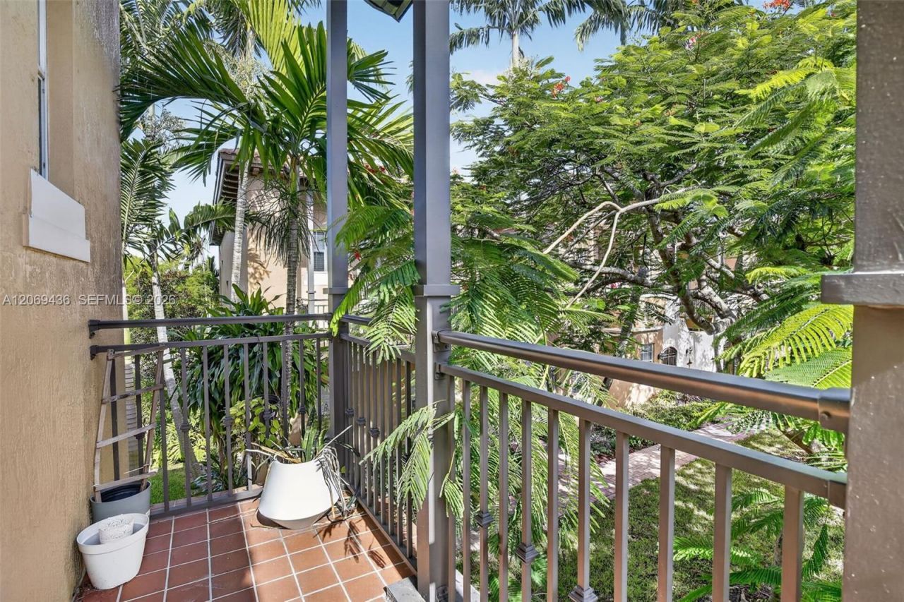 14601 SW 5th St , Pembroke Pines, FL 33027 Photo