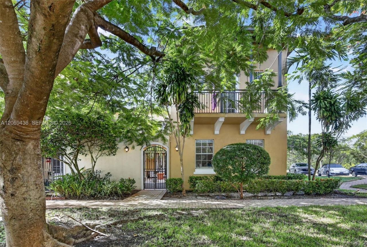 14601 SW 5th St , Pembroke Pines, FL 33027 Photo